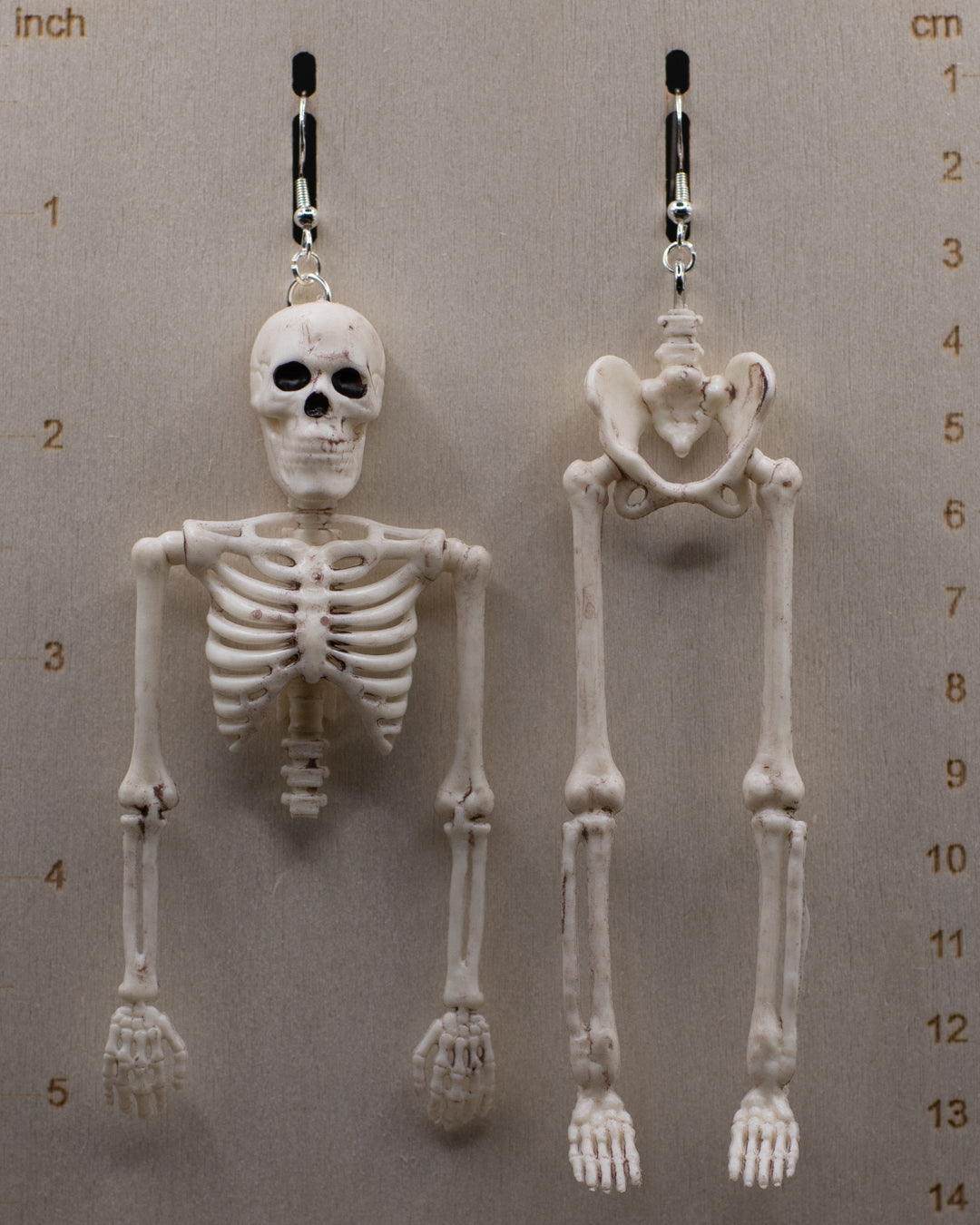 Skeletons Earrings - BONE WHITE